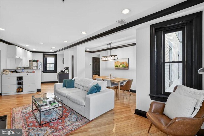 Foto del edificio - 150 Rhode Island Ave NW