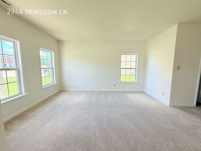 Foto del edificio - 2946 Heirloom Ln