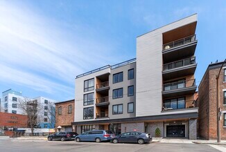 Building Photo - 277 Border St