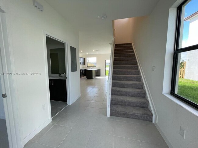 Building Photo - 10144 SW 228th Terrace