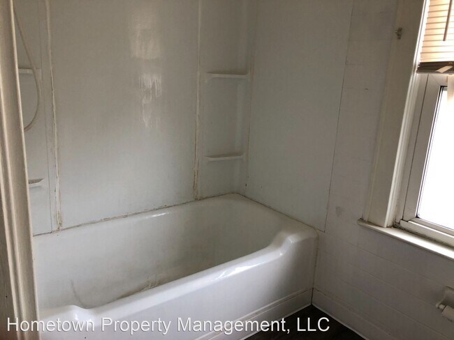Building Photo - 2 br, 1.5 bath House - 2706 New York Ave.