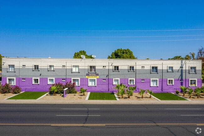 Exterior - Camelback Palms