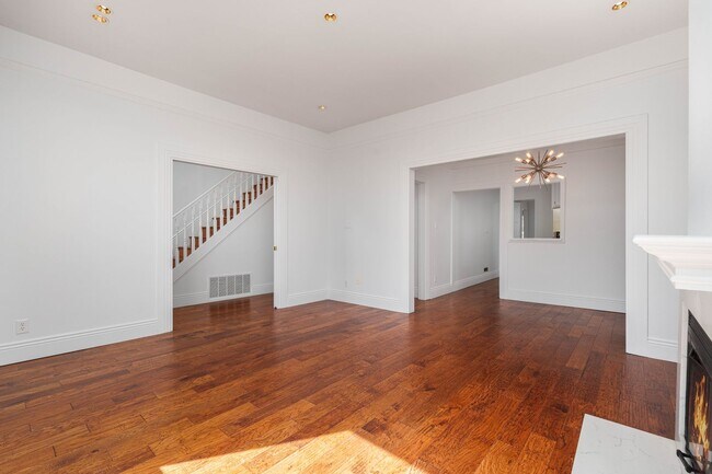 Building Photo - EPIC REA- Glen Park / Noe Valley Home - Fu...