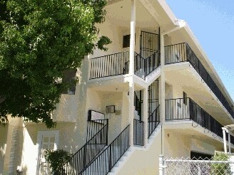Primary Photo - 1616 S Bundy Dr