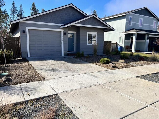 Foto del edificio - 16439 Bassett Rd