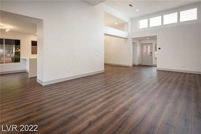 Building Photo - 2413 Desert Glen Dr