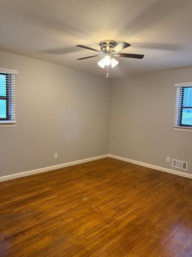 Foto del edificio - Brick Ranch in North Hall