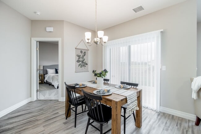 Foto del edificio - Beautiful 2BR/2BA Unit Available in Senior Living Community (55+)