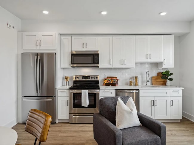 Building Photo - 1201 W Girard Ave