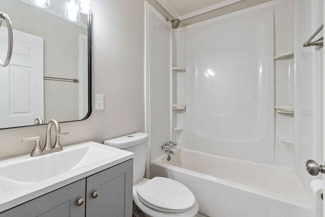 Foto del edificio - 207 Windsor Dr