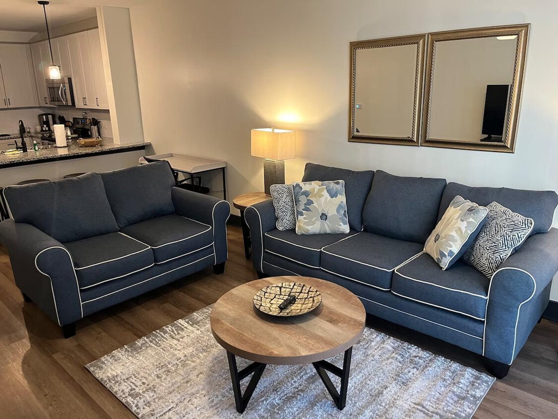 Foto principal - 424 W Trade St