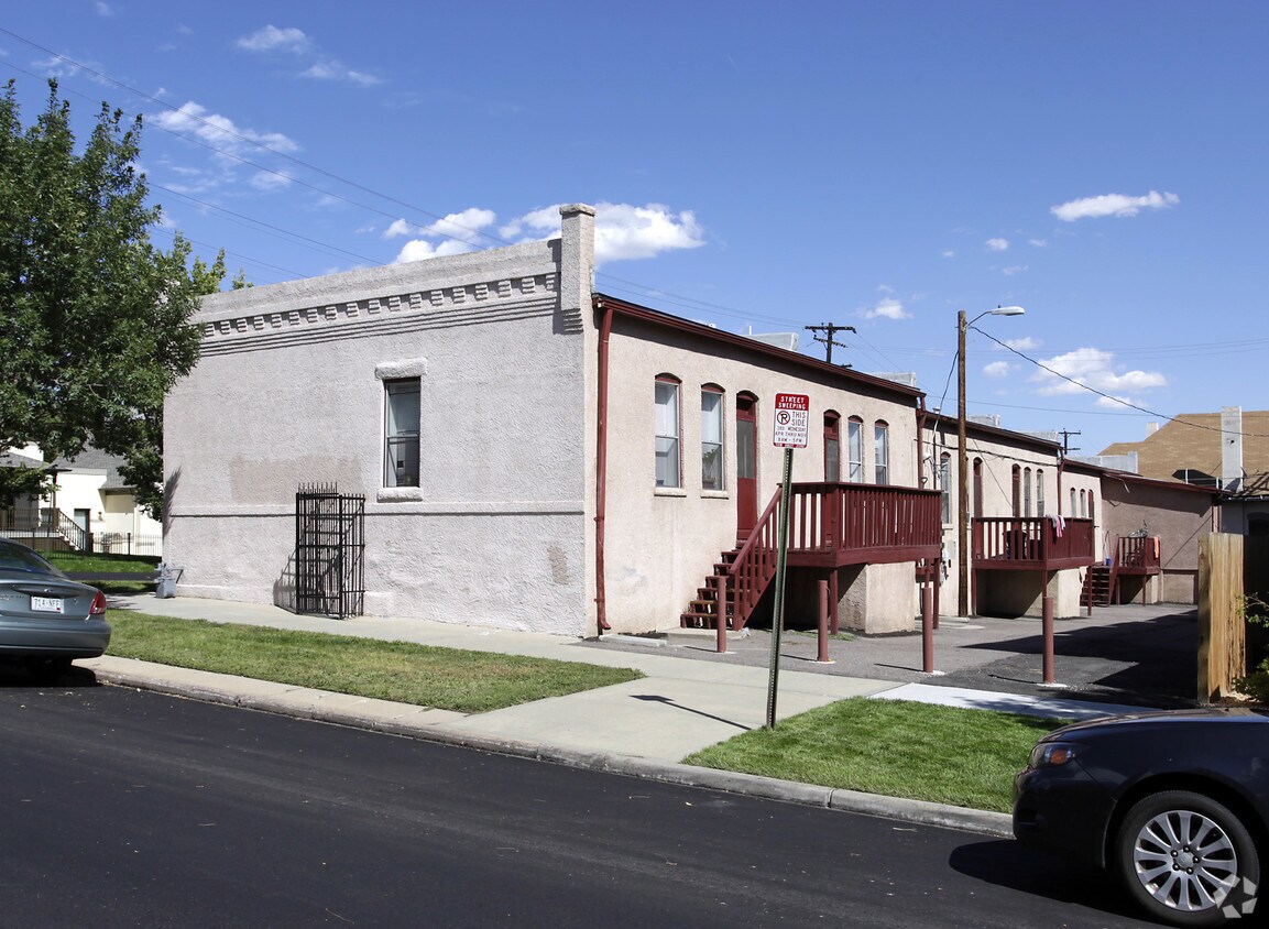 Building Photo - 1738-1748 W 33rd Ave
