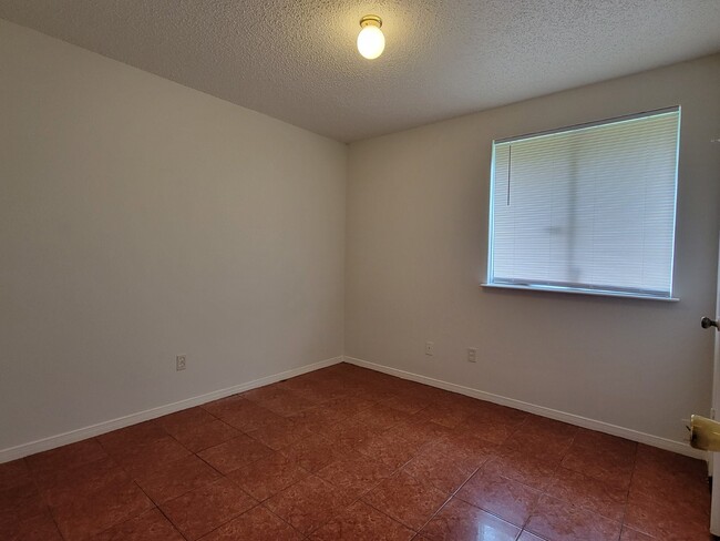 Building Photo - 11651 Woodbuck Trail