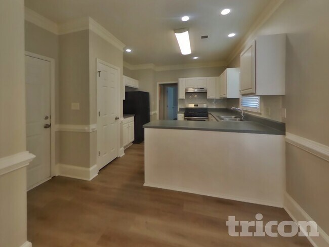 Building Photo - 4740 Julian Way