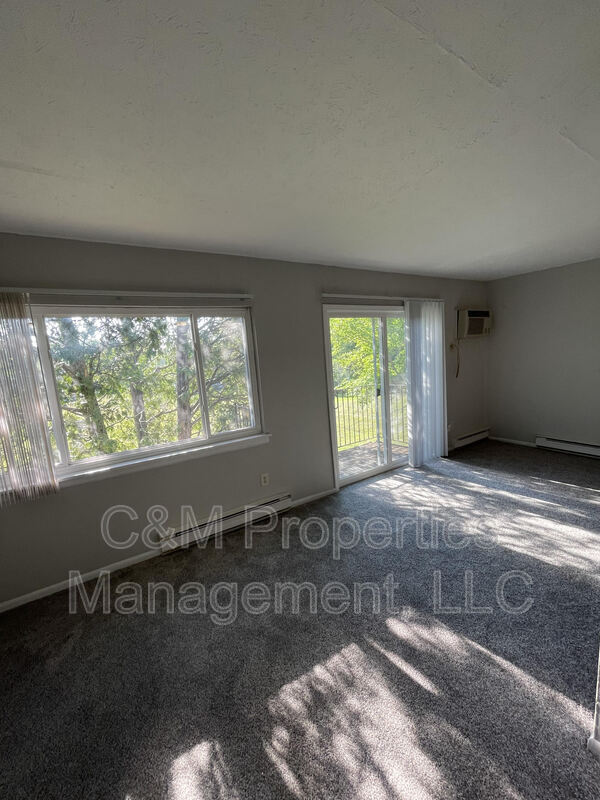 Foto del edificio - 1120 King Louis Ct