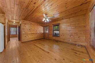 Building Photo - 1466 Bonnyview Dr