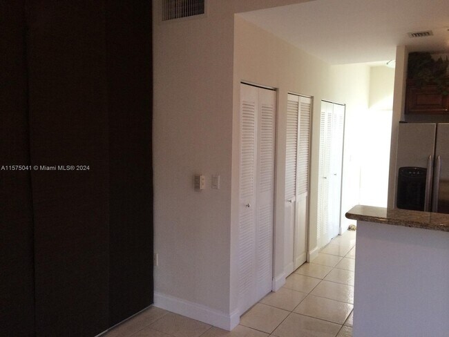 Building Photo - 400 Southwest 2nd Street Apt #207, Miami, ...