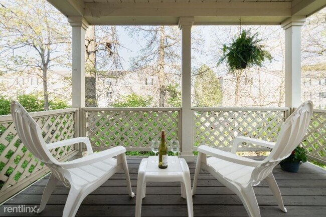 Building Photo - 2 br, 1.5 bath Condo - 6440  Reflections D...