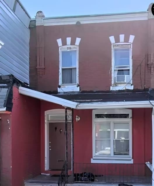 Building Photo - 1002 N 43rd St