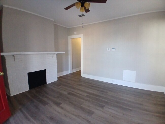 Photo - Newly Renovated 1BR/1BA Duplex near U of M House