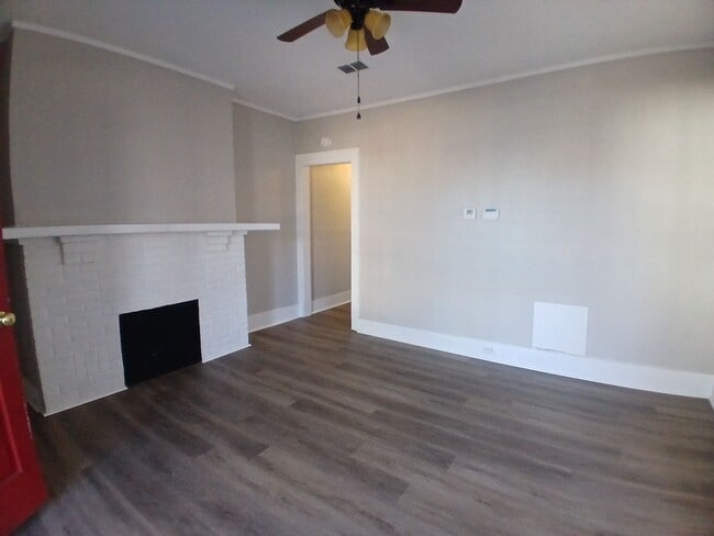 Foto del edificio - Newly Renovated 1BR/1BA Duplex near U of M