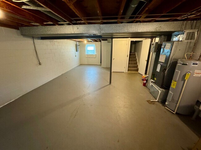 Foto del edificio - Charming 2 Bed 1 Bath in Cranberry!