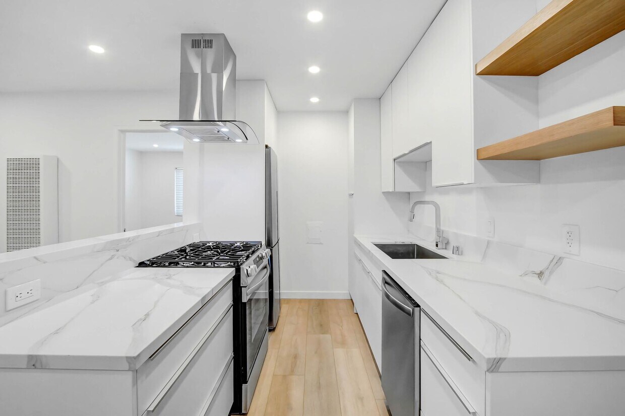 519 Hill St in Santa Monica! Steps to Mai... - 519 Hill St in Santa Monica!  Steps to Mai...