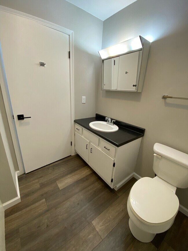 Foto del edificio - 410 Johnson St