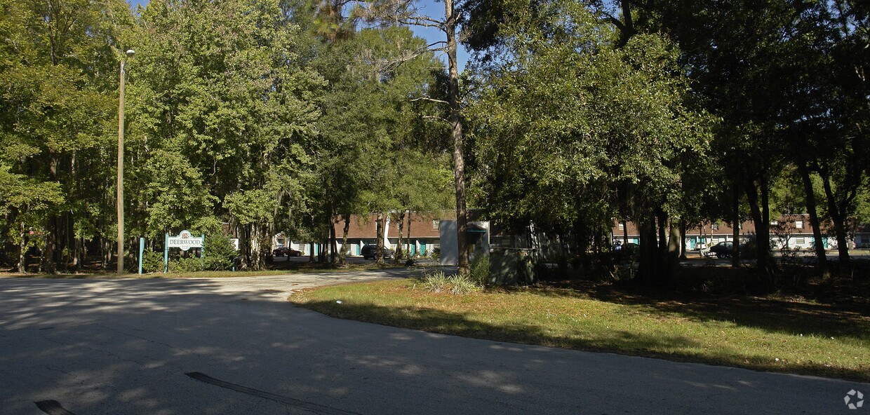 Deer Run Apartments - Millie Gardens