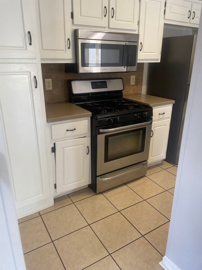 Foto del edificio - 5816 Cameo Ct