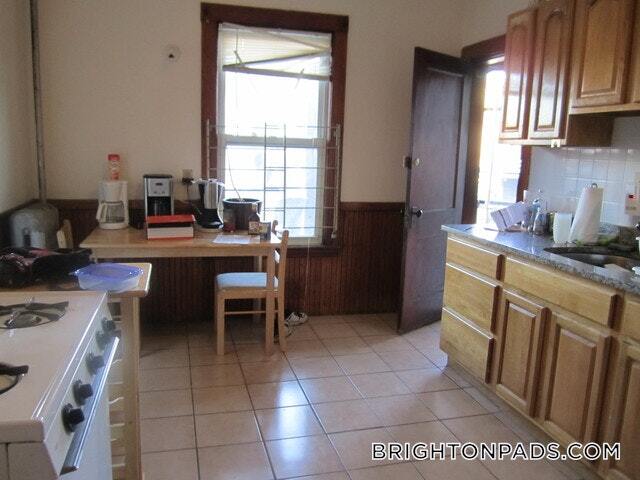 Building Photo - 23 Egremont Rd