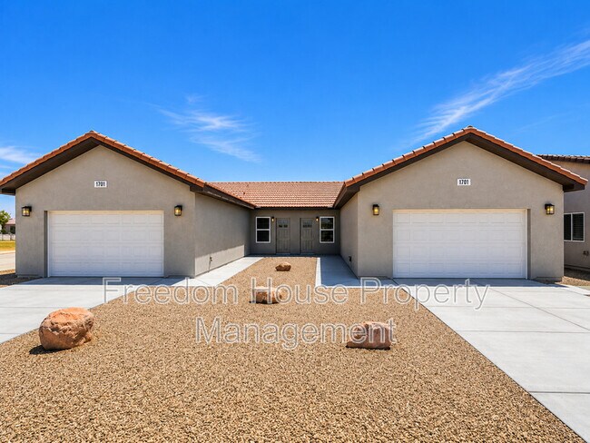 Foto del edificio - 1701 Sycamore Ave