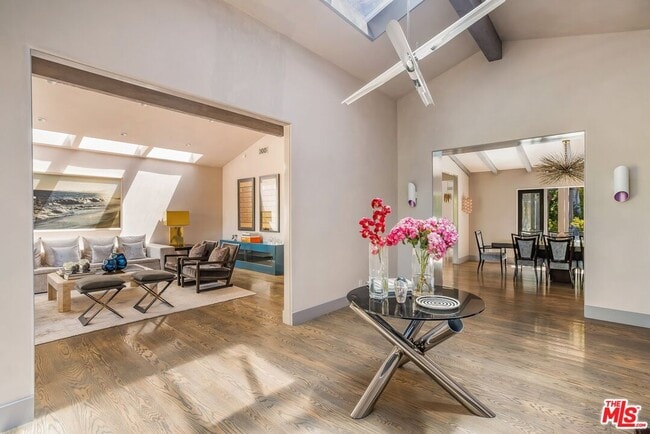 Building Photo - 1424 Oriole Dr