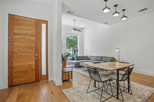 Foto del edificio - 5402 Woodrow Ave