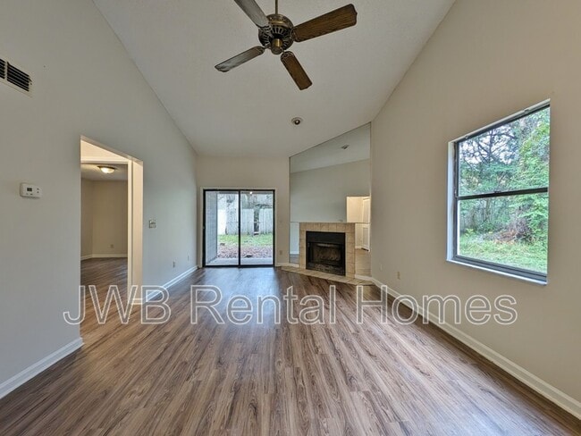 Foto del edificio - 7635 Indian Lakes Dr