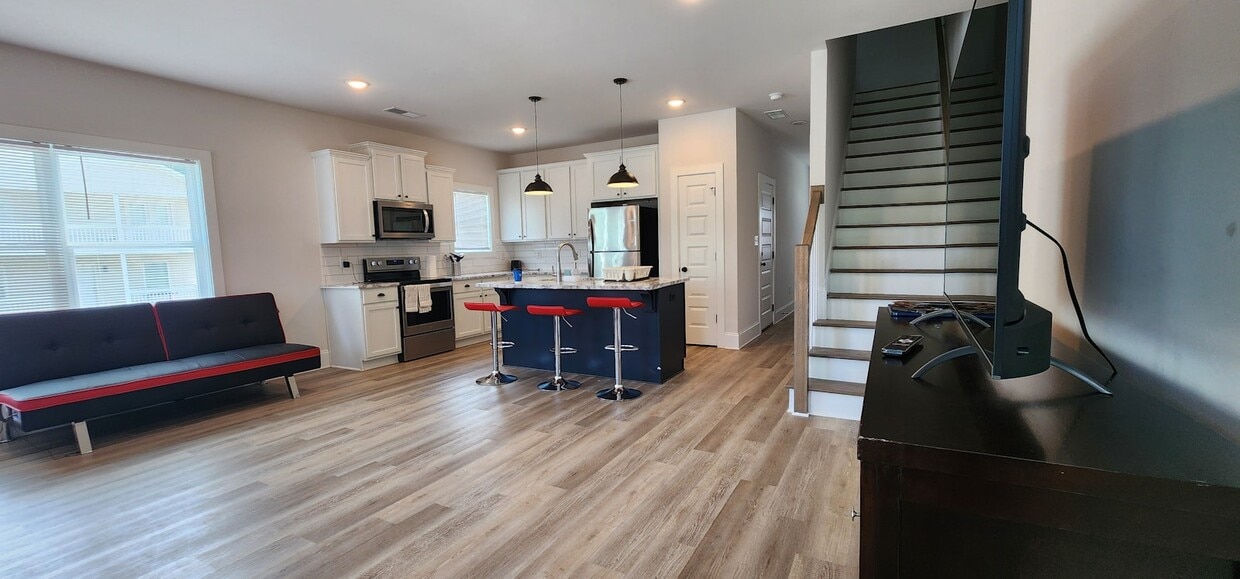 Photo - 380 Lake St, Unit 3