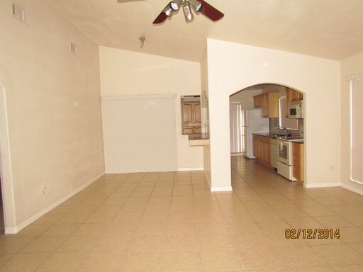Building Photo - 13909 Lazy Oak Dr