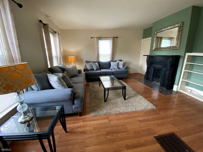 Building Photo - 4 br, 1.5 bath House - 909 Sybil St 909 Sybil