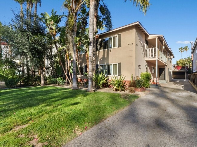 Foto del edificio - 4918 Tujunga Ave