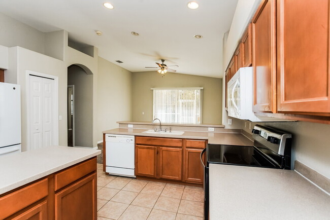 Foto del edificio - 3807 101st Ave E