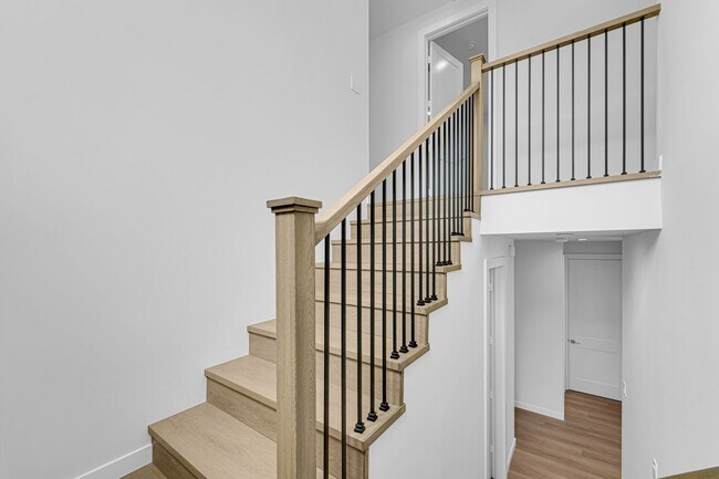 Foto del edificio - Modern Brand new 5-Bedroom Home for Lease ...