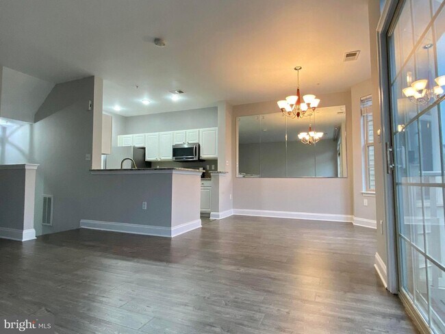 Building Photo - 21164 Domain Terrace