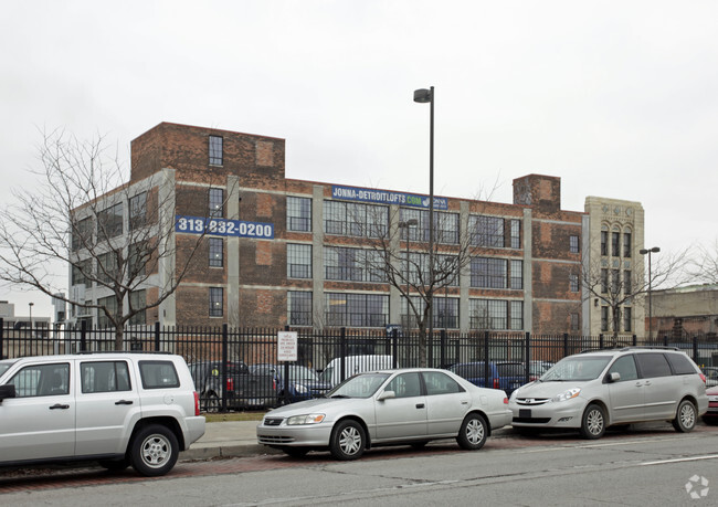 Building Photo - Graphic Arts Lofts