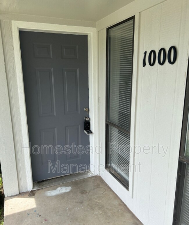 1000 Acacia Cir, Noble, OK 73068 Condo for Rent in Noble, OK