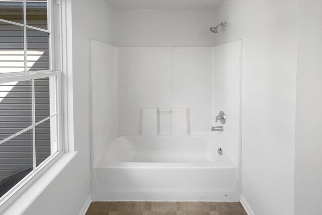Foto del edificio - 7816 Birch Creek Dr