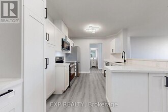 Building Photo - 115 Omni Dr