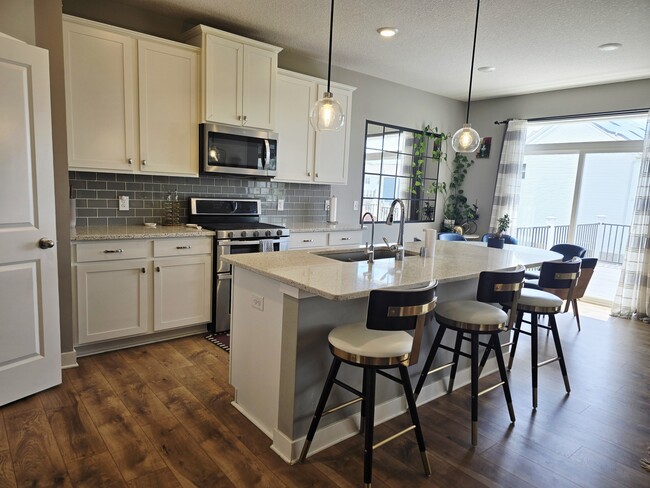 Building Photo - 1515 Ironwood Dr