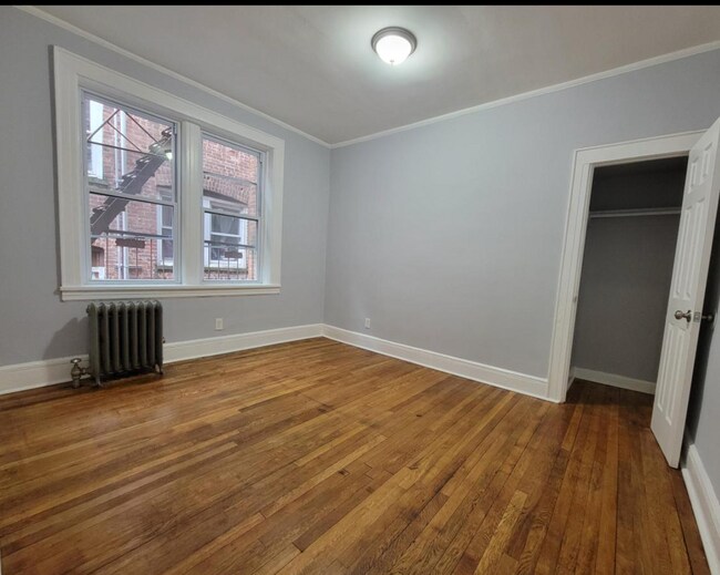 Building Photo - 310 Park Ave