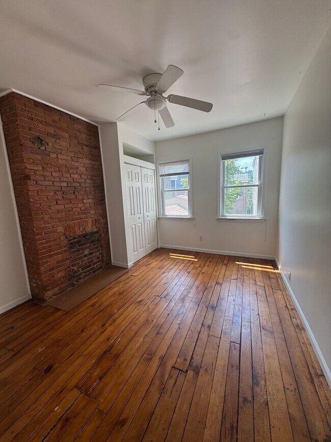 Foto del edificio - 2br Bloomfield townhome