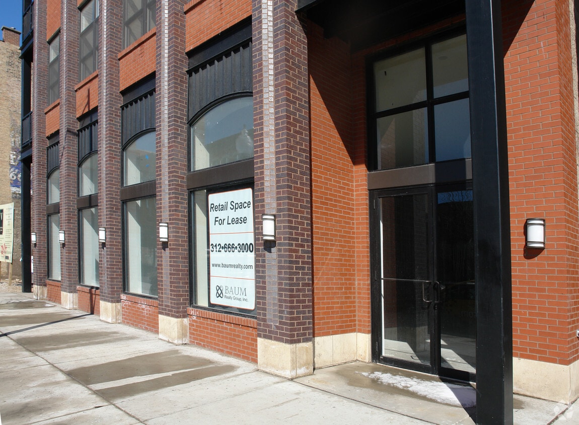 Building Photo - 1815-21 N Milwaukee Ave